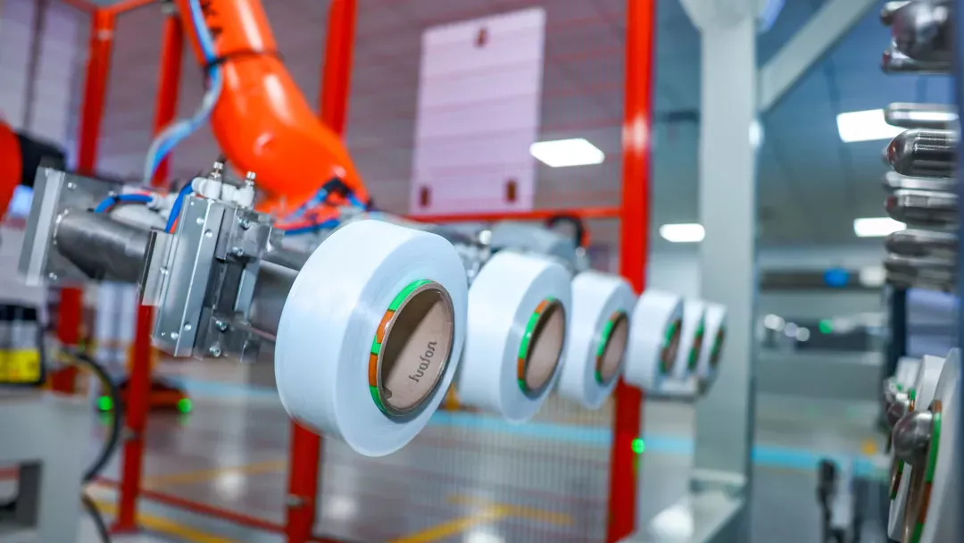 Global Chemical Fiber Industry's First "Lighthouse Factory"! Huafon Chongqing Spandex Leads Industrial Upgrading with Smart Manufacturing 4 first lighthouse factory global chemical fiber huafon chongqing spande 9