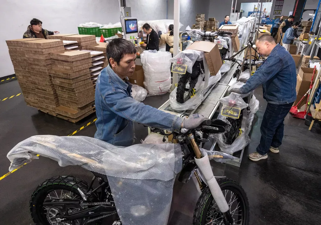 Chongqing-Made Motorcycles Emerge as New Favorites in Overseas Premium Markets: Qiulong Technology Sells Nearly 50,000 Electric Off-Road Units Annually to Over 50 Countries 3 qlong technology electric off road motorcycle global premium market 3