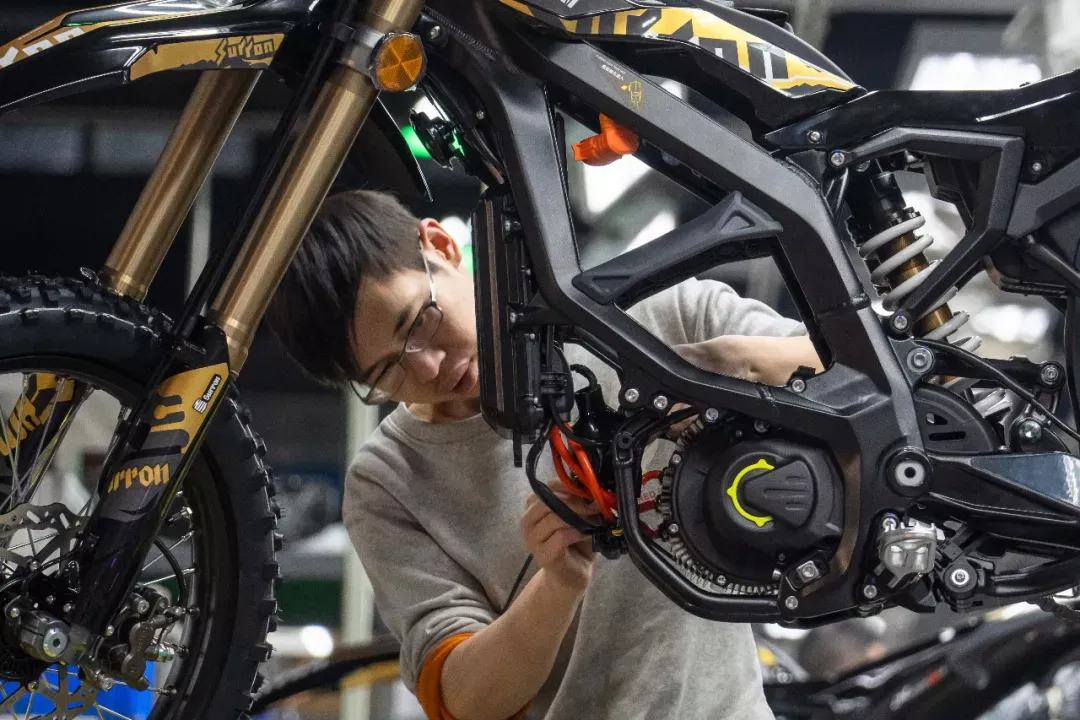 Chongqing-Made Motorcycles Emerge as New Favorites in Overseas Premium Markets: Qiulong Technology Sells Nearly 50,000 Electric Off-Road Units Annually to Over 50 Countries 5 qlong technology electric off road motorcycle global premium market 5
