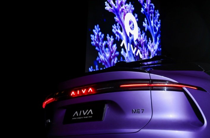Chongqing-Made EV Brand AIVA Makes Global Debut: First Production Model ME7 Unveiled During Paris Fashion Week 3 20261002 aiva me7 paris global debut 6