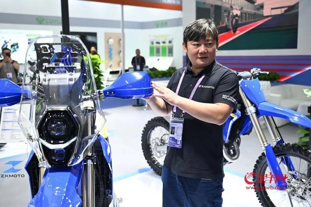 20261016 zhangxue motorcycles 140th canton fair 820rr 2